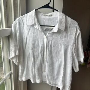 Abercrombie & Fitch White Breezy Crop Button Down Shirt